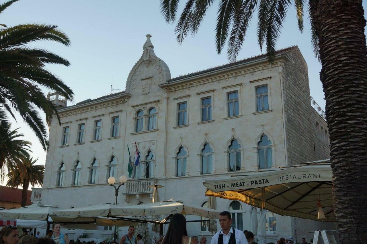 Apartment T&M Trogir Exteriör bild